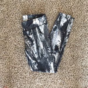 Under armour compression leggings